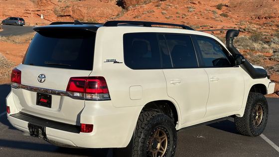 Modified 2020 Toyota Land Cruiser URJ200 Heritage Edition