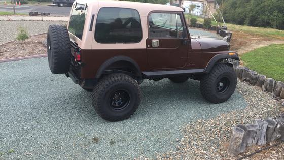 1984 Jeep CJ-7 by dakotakid