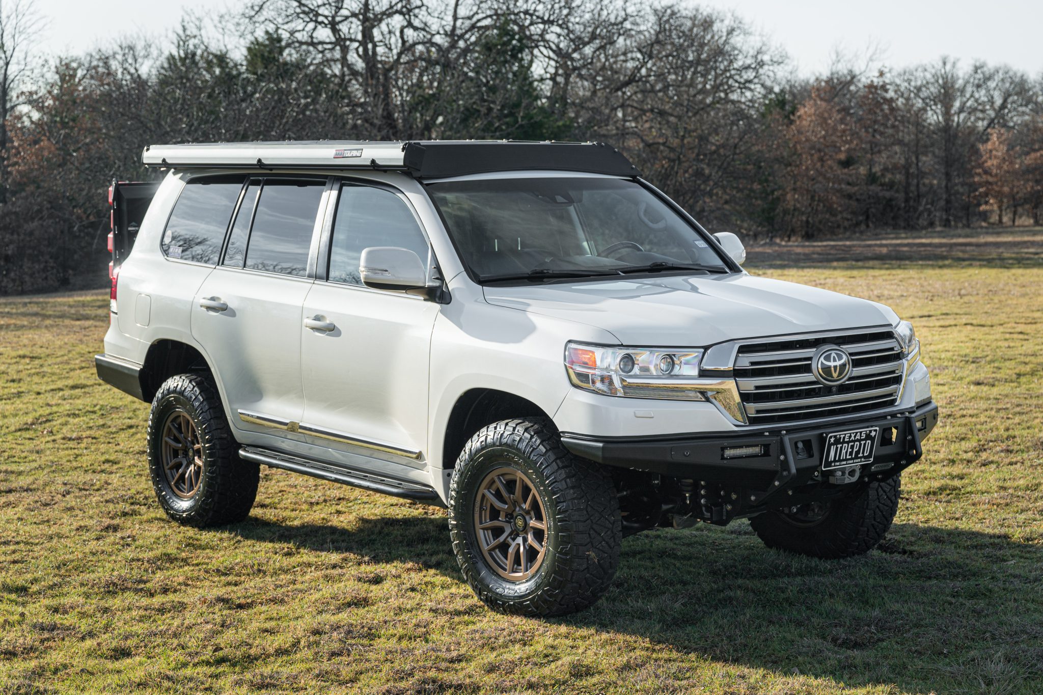 2016 Toyota Land Cruiser URJ200 by DesertFox227