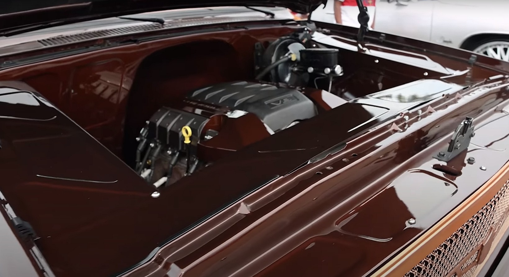 LS-Swapped Chevrolet C10 with 30-Inch Forgiatos