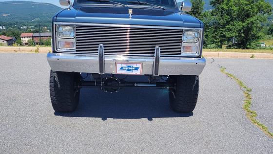 1985 Chevrolet C10 Scottsdale 4x4 by Bigblockjoe