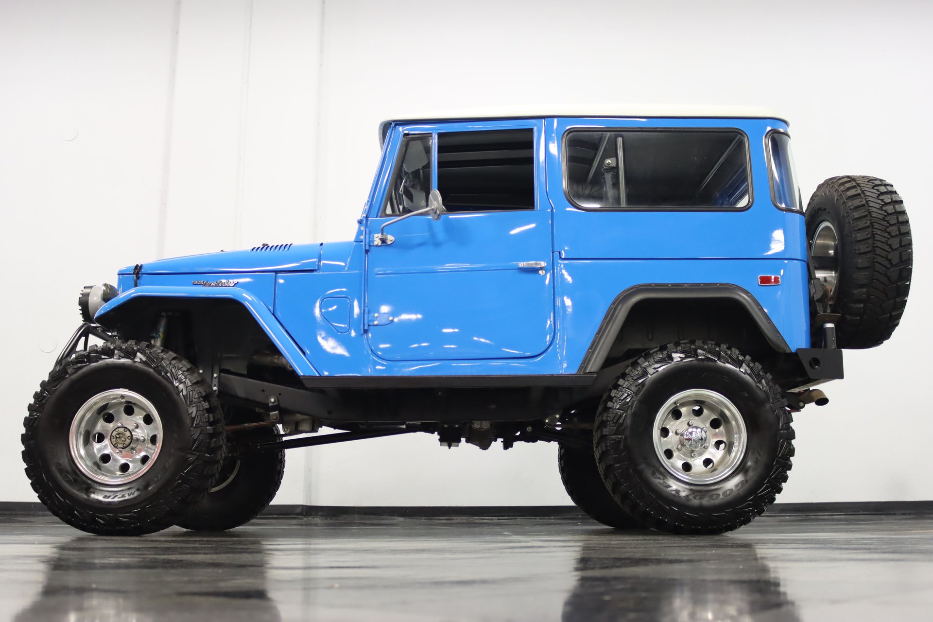 Vortec V8 1968 Toyota Land Cruiser Restomod