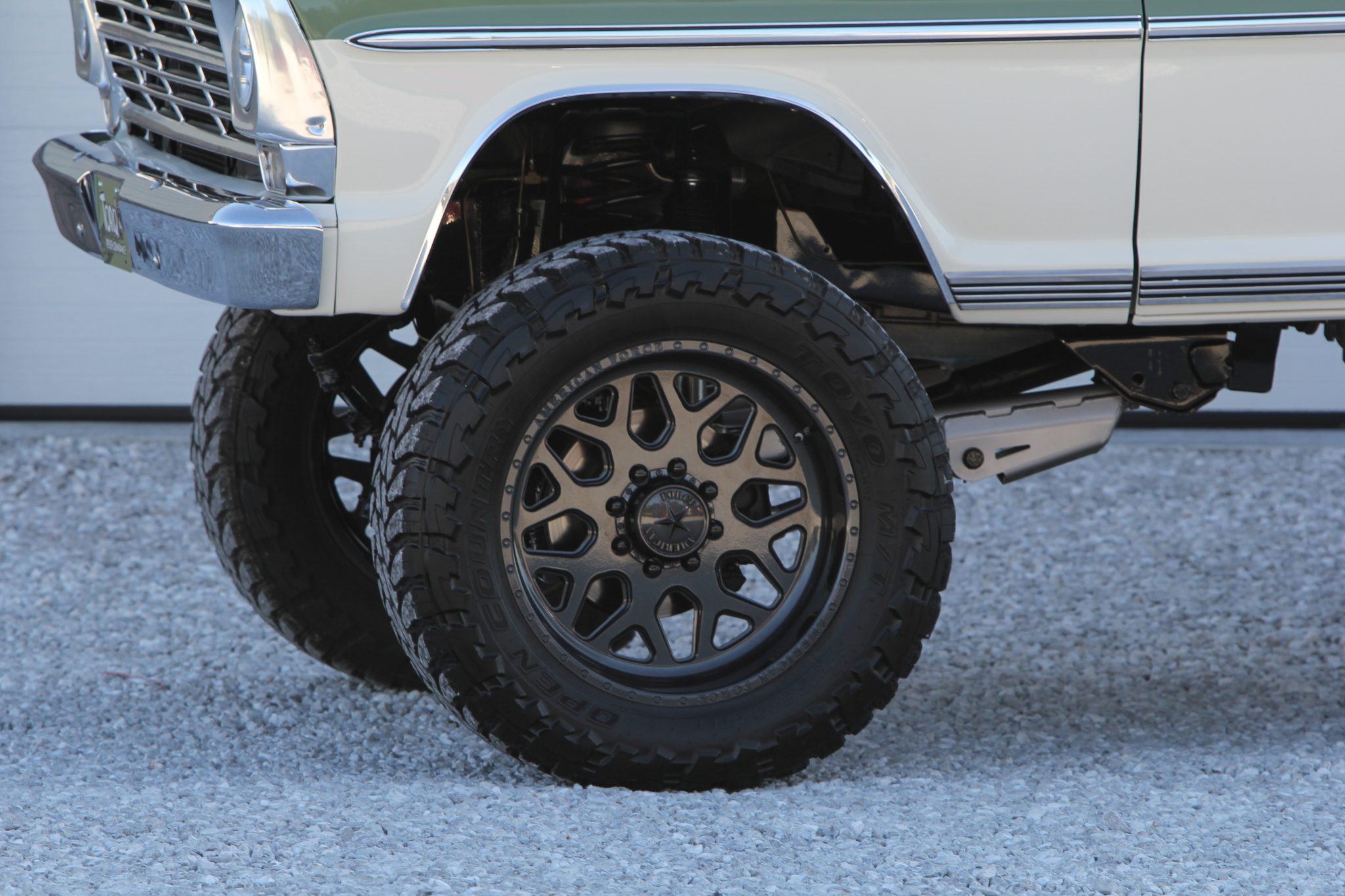 Boss V8-Powered 1969 Ford F-100 Ranger