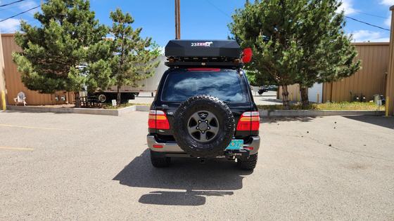 Modified Toyota Land Cruiser UZJ100