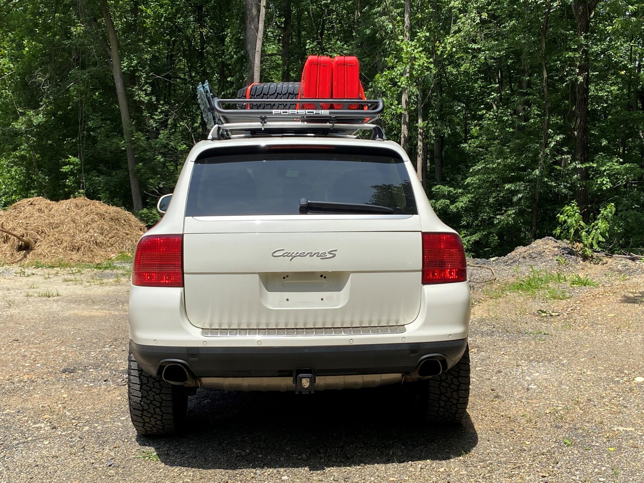 2004 Porsche Cayenne S by japerf1