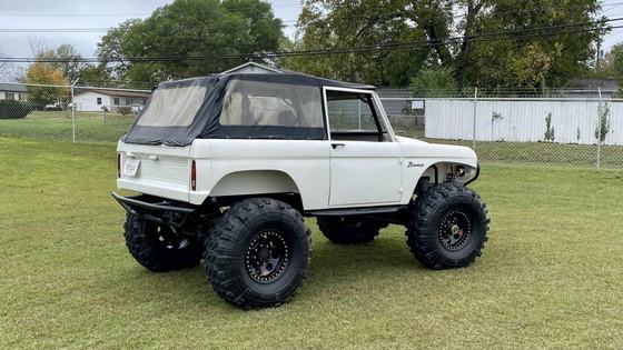 1975 Ford Bronco by Kevin_Burchel1