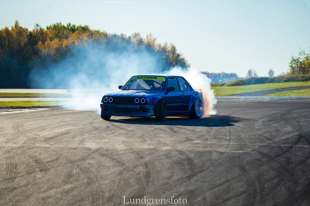 Liam Kling's BMW E30 Drift Build