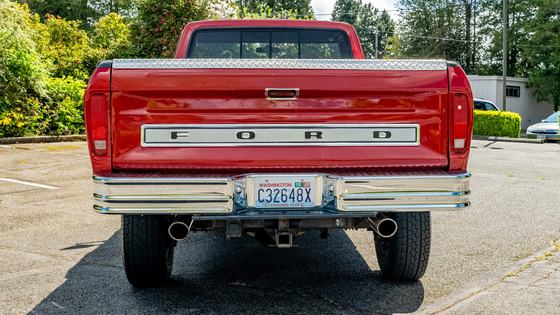 1977 Ford F-250 Custom 4×4