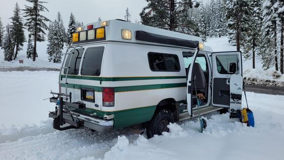 2002 Ford E-350 Super Duty Power Stroke 4x4 Overland by Whitefeather Conversions