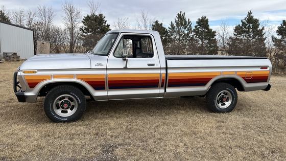 1977 Ford F-150 Custom Free Wheeling