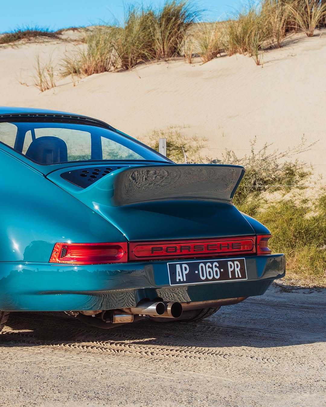 Atra Porsche 930 by Machine Revival