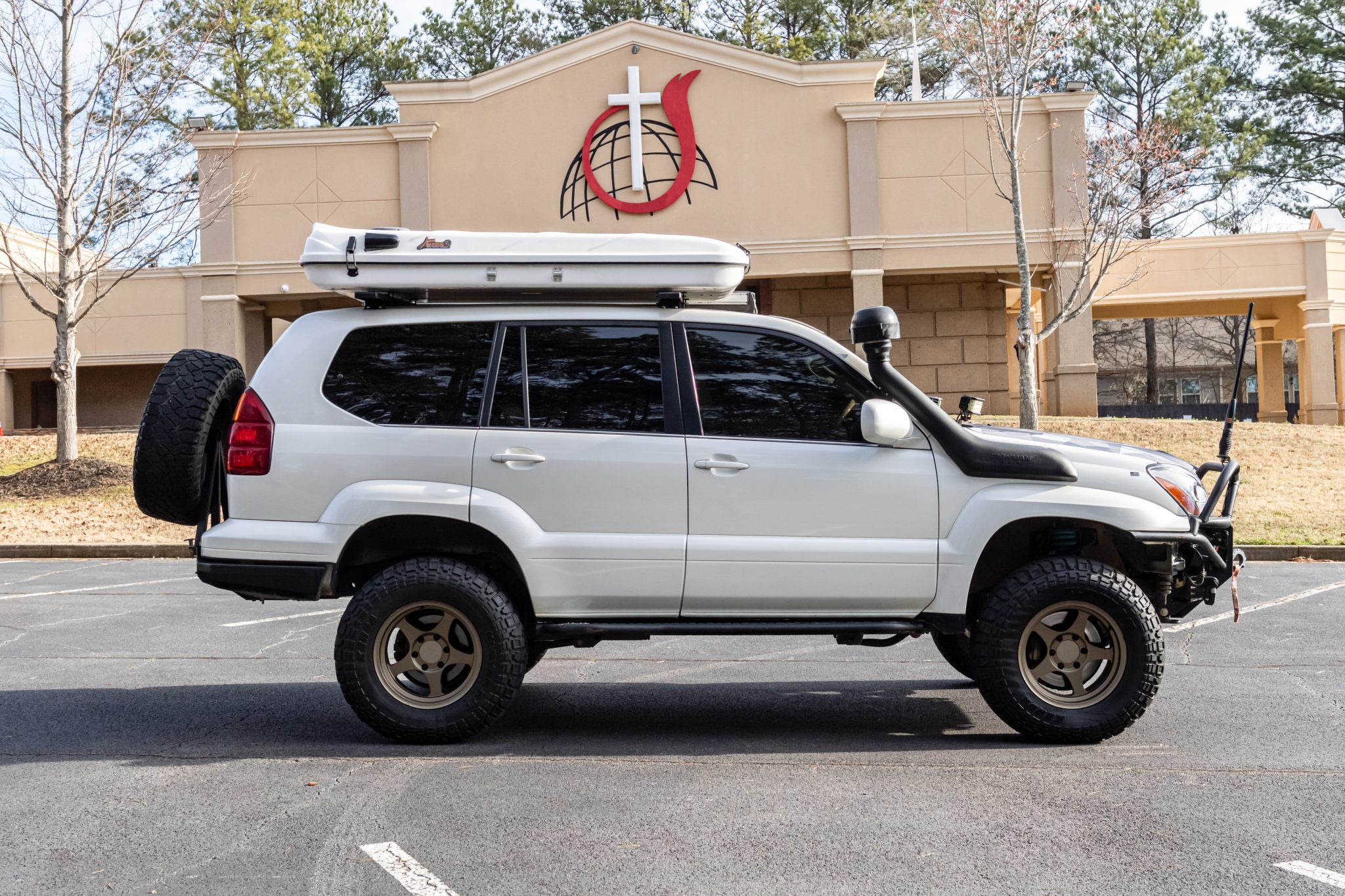 2004 Lexus GX470 by midknight