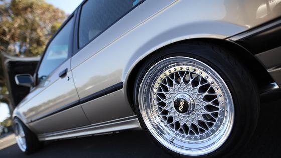 M20-Powered Restomod 1987 BMW E30 325i
