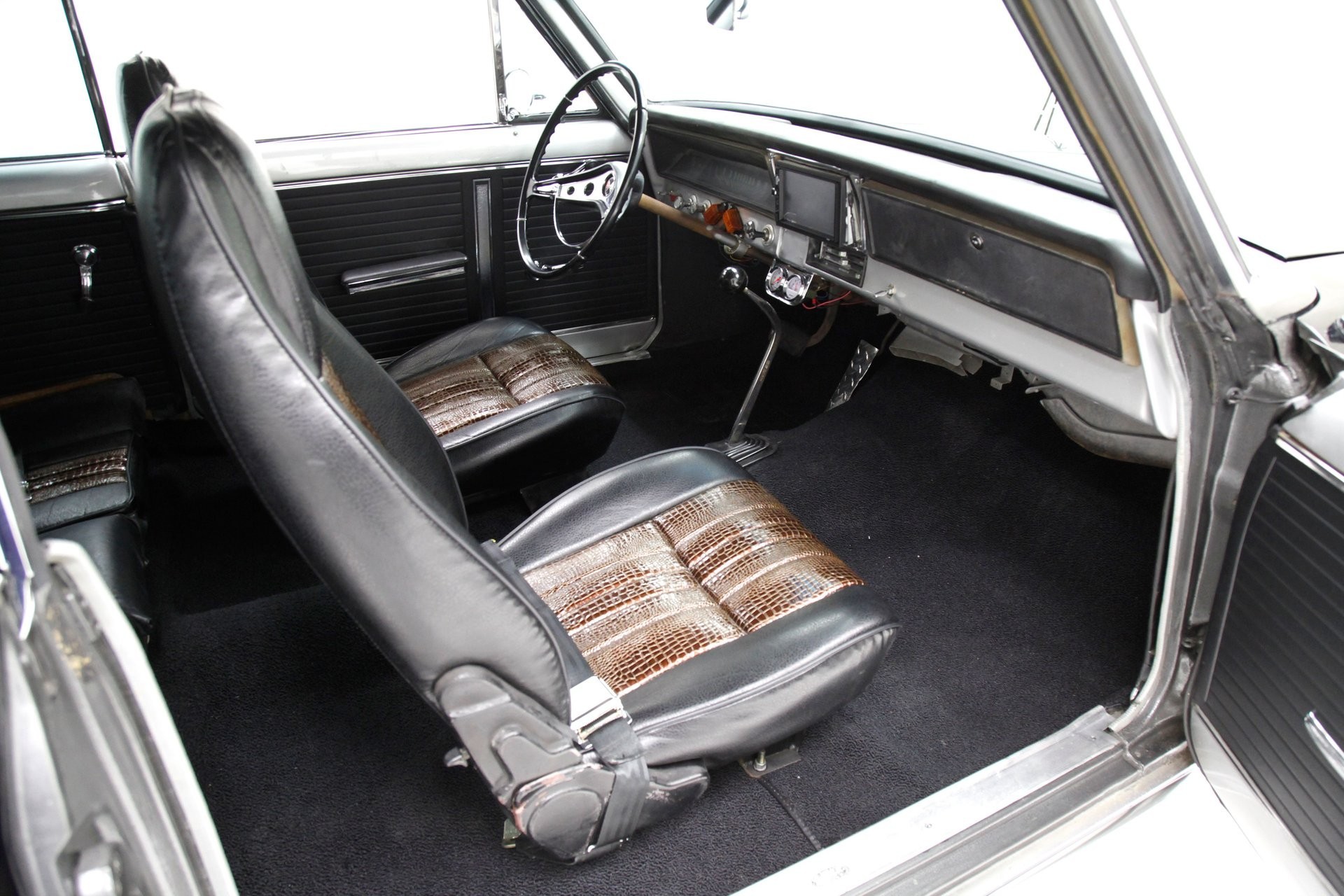 454ci V8-Powered 1966 Chevrolet Nova