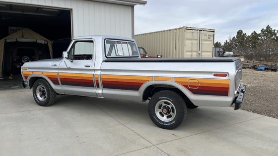 1977 Ford F-150 Custom Free Wheeling