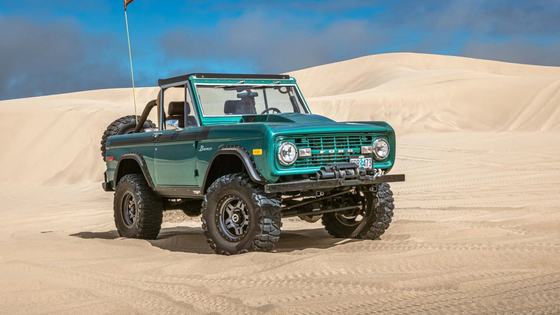 5.8L V8-Powered 1975 Ford Bronco Off-Roader