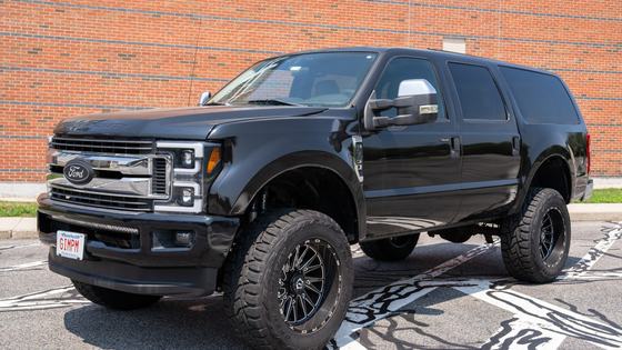 2005 Ford Excursion XLT V10 4×4