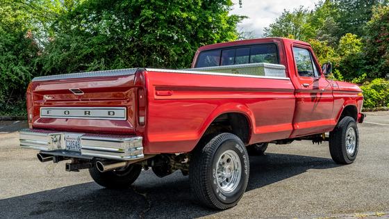 1977 Ford F-250 Custom 4×4