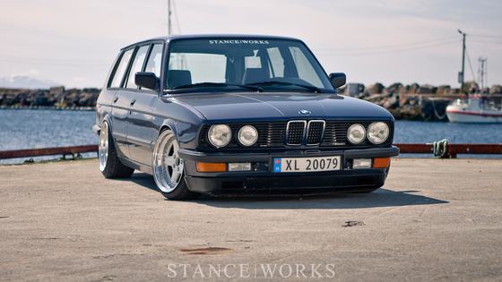 BMW E28 Touring by Halfdan Vatn