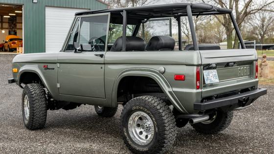 1976 Ford Bronco by Restofords