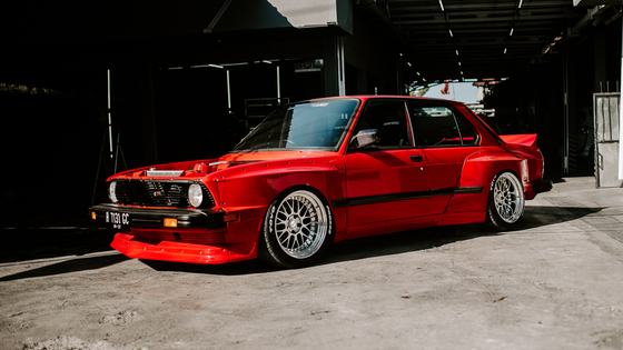 1986 BMW E28 by Hari Benz