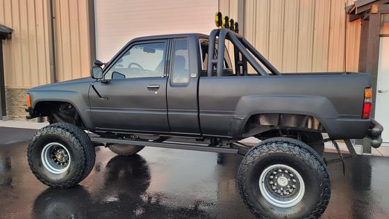 1986 Toyota Pickup SR5 Xtracab Turbo
