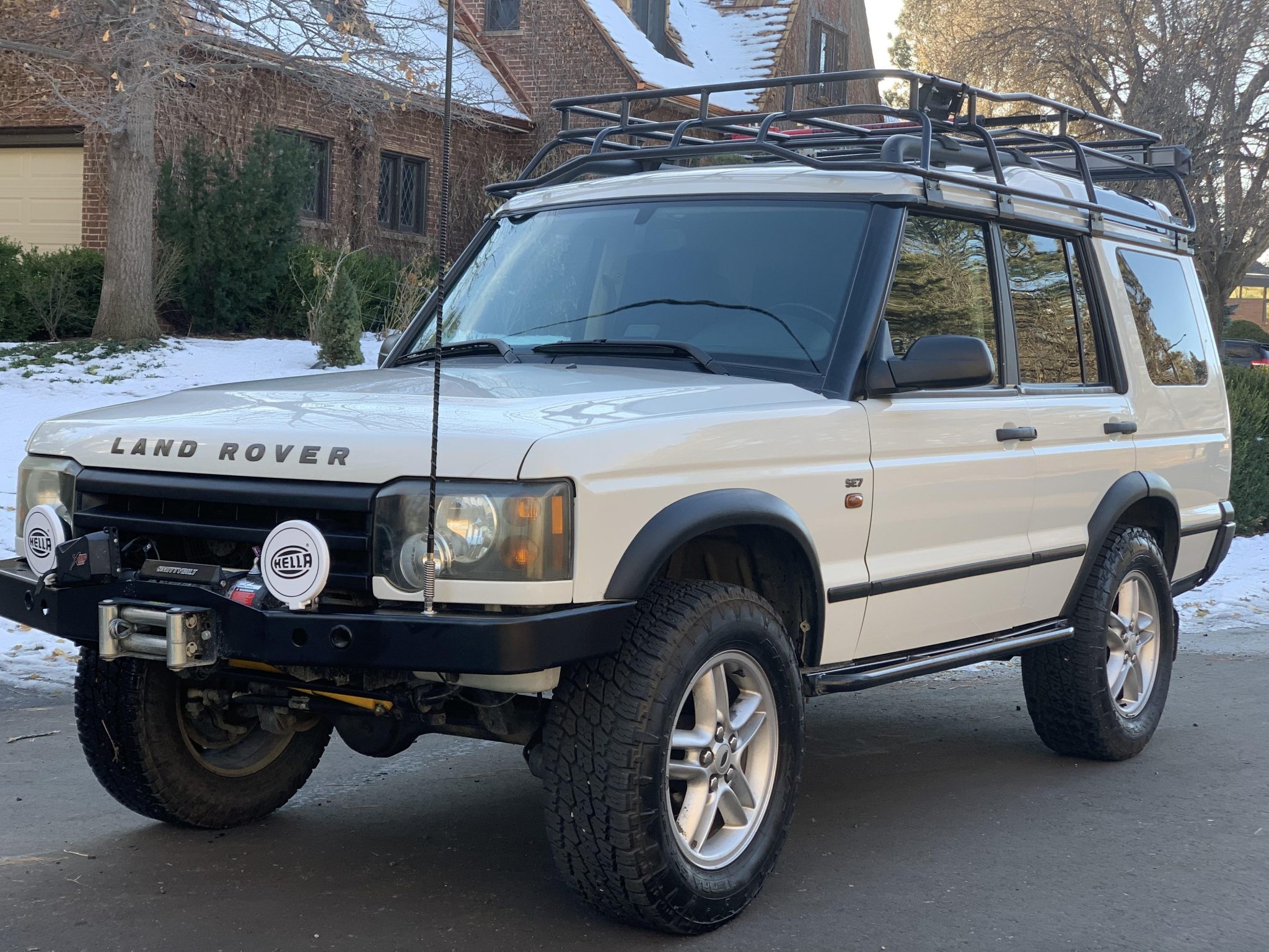 2004 Land Rover Discovery II SE7 by joshtodd