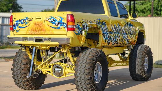 2002 Chevrolet Silverado 2500 by Gas Monkey Garage