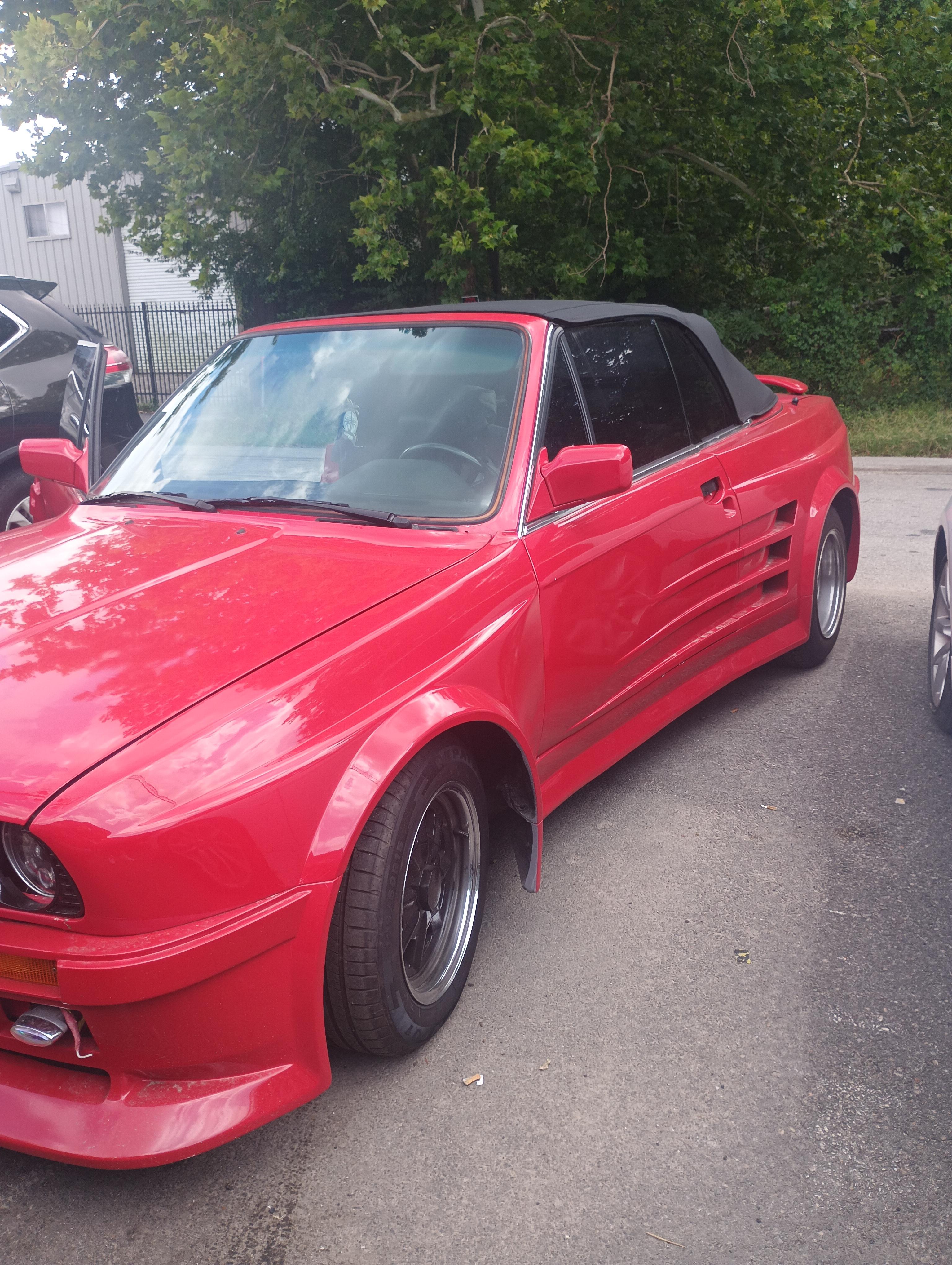 Folger BMW E30 Convertible