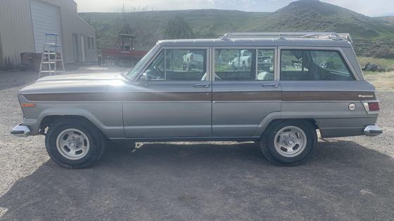 1977 Jeep Wagoneer Custom