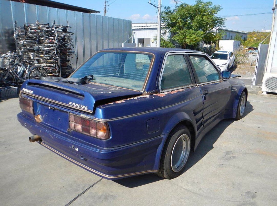 Widebody BMW E30 with Folger Kit
