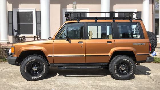 1988 Isuzu Trooper by the_watson