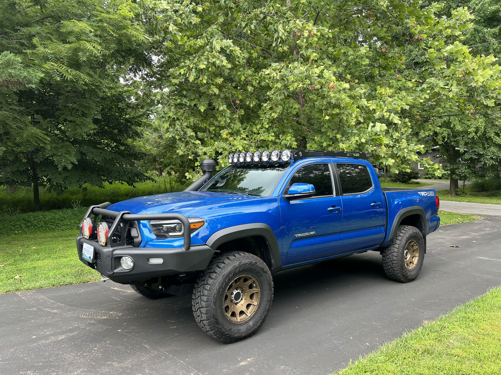 2018 Toyota Tacoma TRD Off-Road with Dobinsons Lift