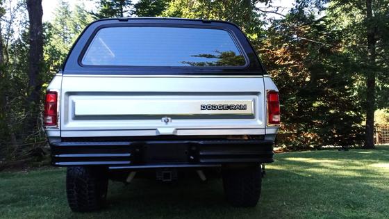 1988 Dodge Ramcharger 4×4 by James Bennett
