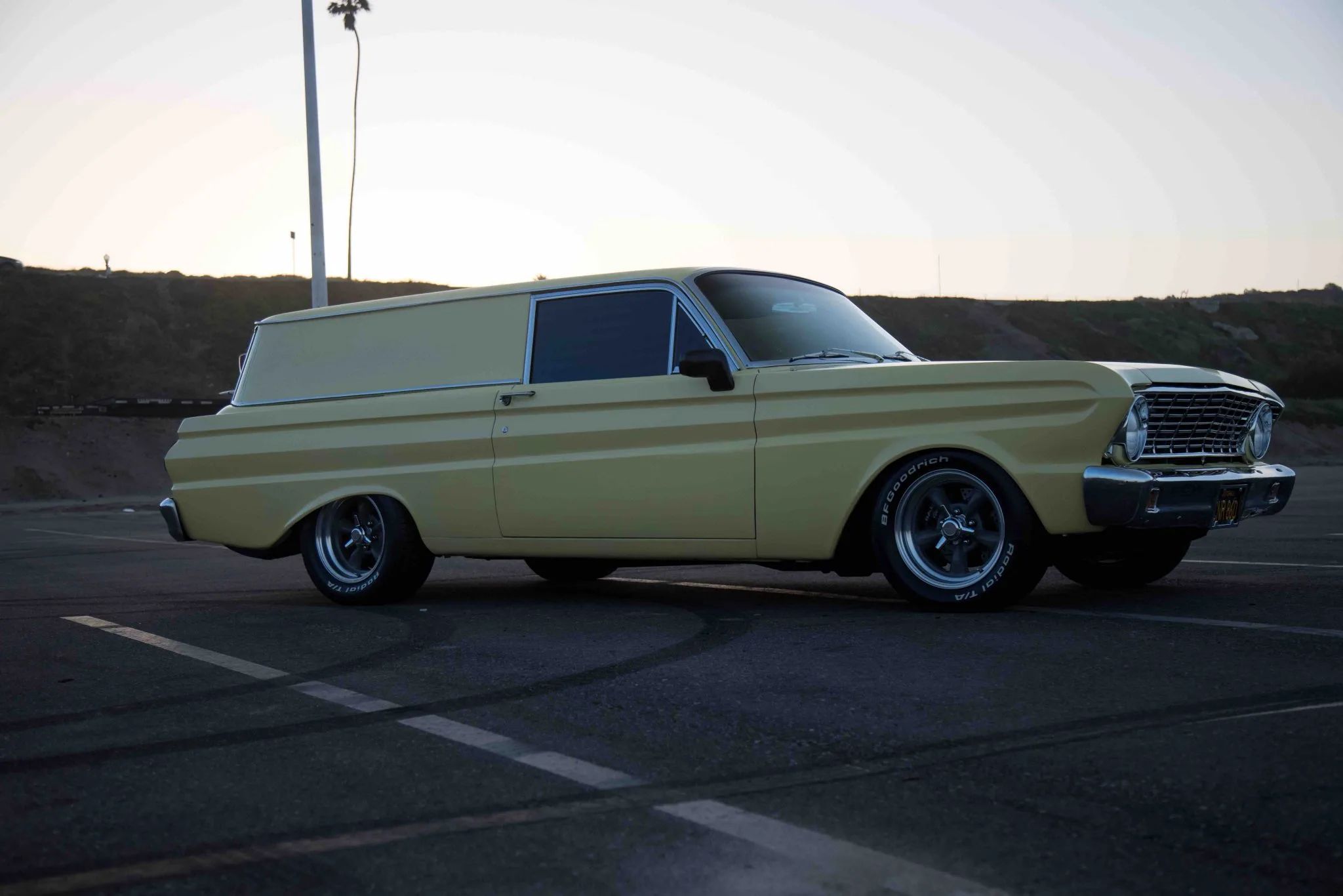 Cobra V8-Swapped 1964 Ford Falcon Delivery