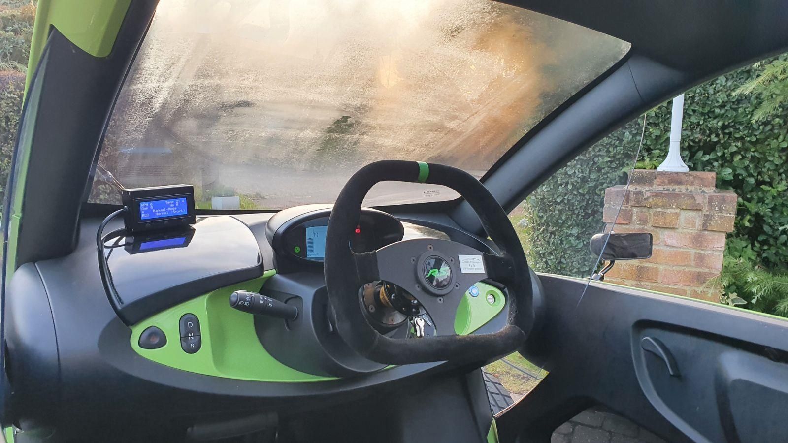 Renault Twizy F1 Oakley Design Microcar
