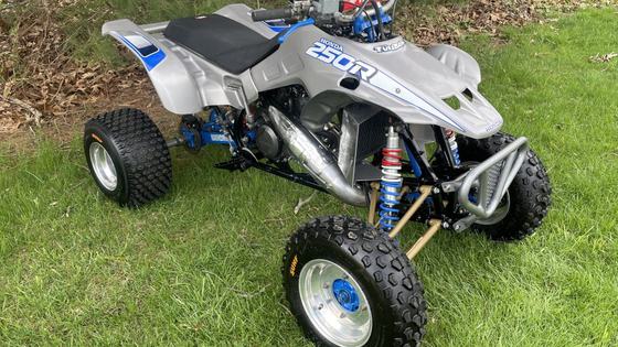1987 Honda FourTrax 250R by Quadcustomz