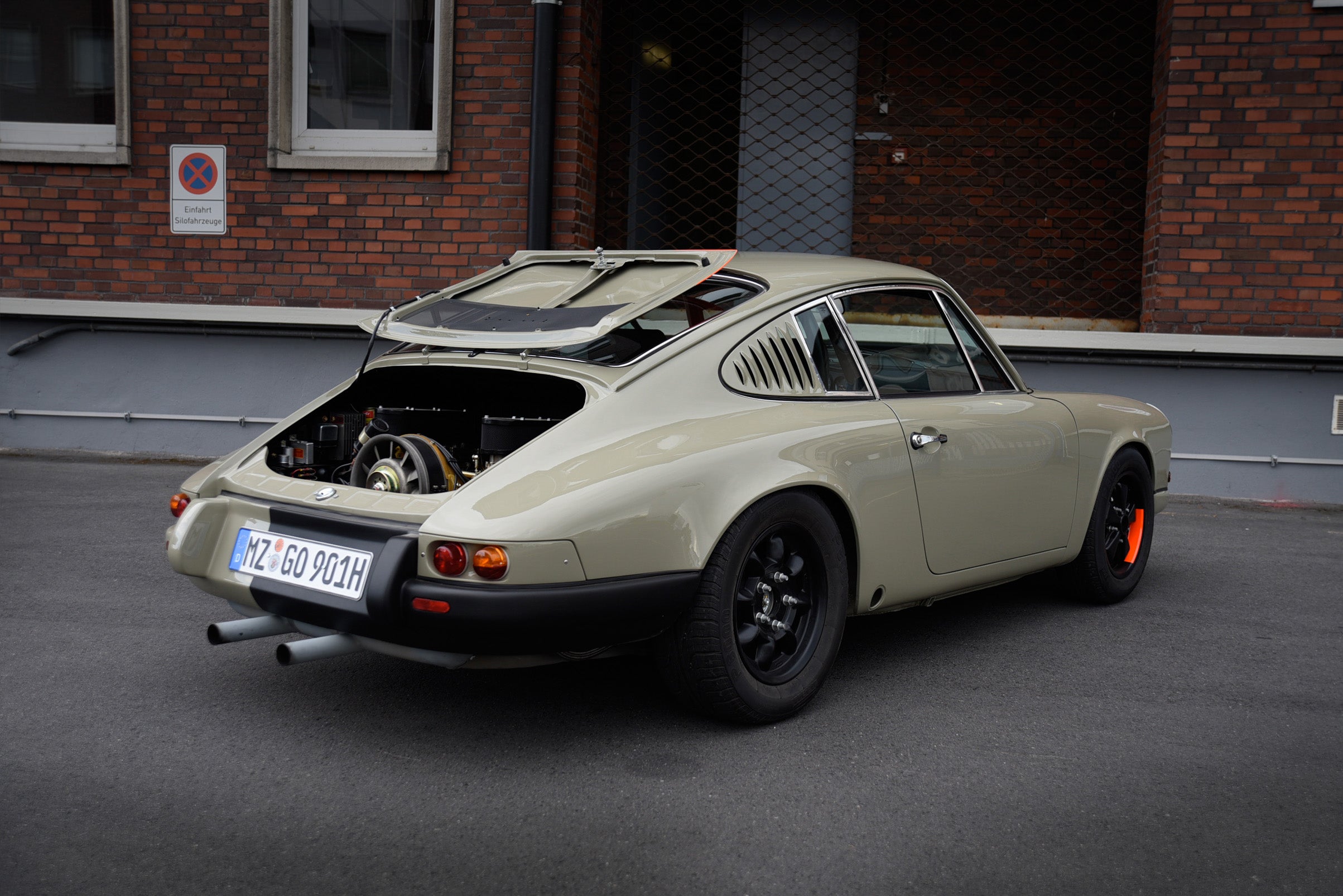 Restomod Porsche 911 by Markus Haub