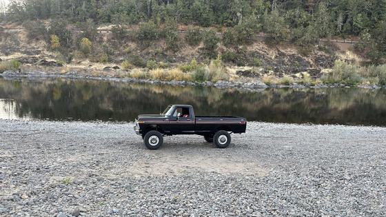 1977 Ford F-250 Custom 4x4