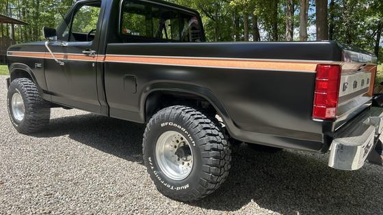 1985 Ford F-150 4×4 by Swerve78