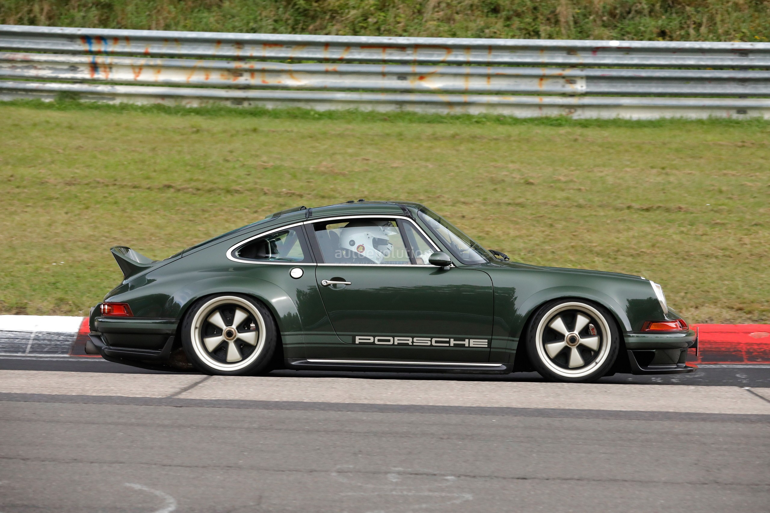 500hp Porsche 911 DLS by Singer