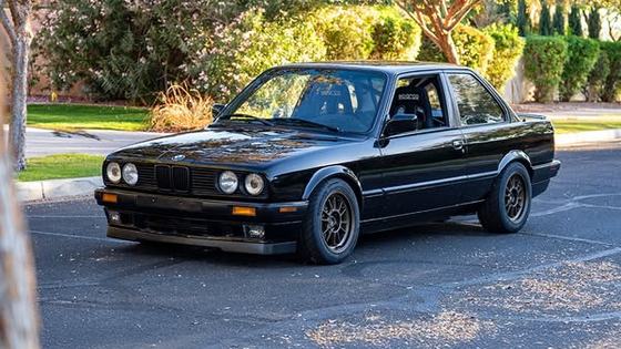 1989 BMW 325is E30 on Konig Hypergram Wheels