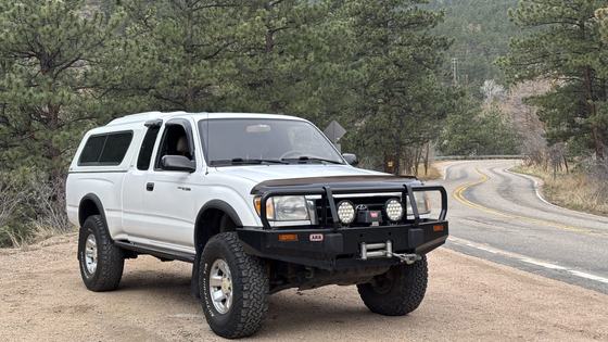 2000 Toyota Tacoma SR5 XtraCab 4×4 by Nobull5