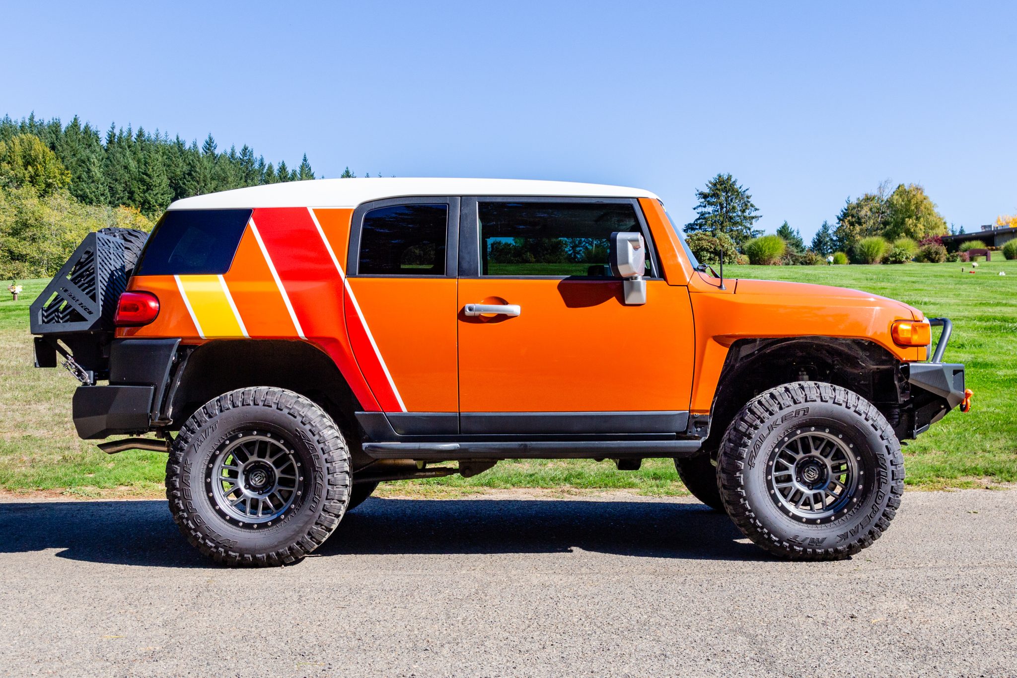 Modified 2007 Toyota FJ Cruiser with Lift and Icon Wheels