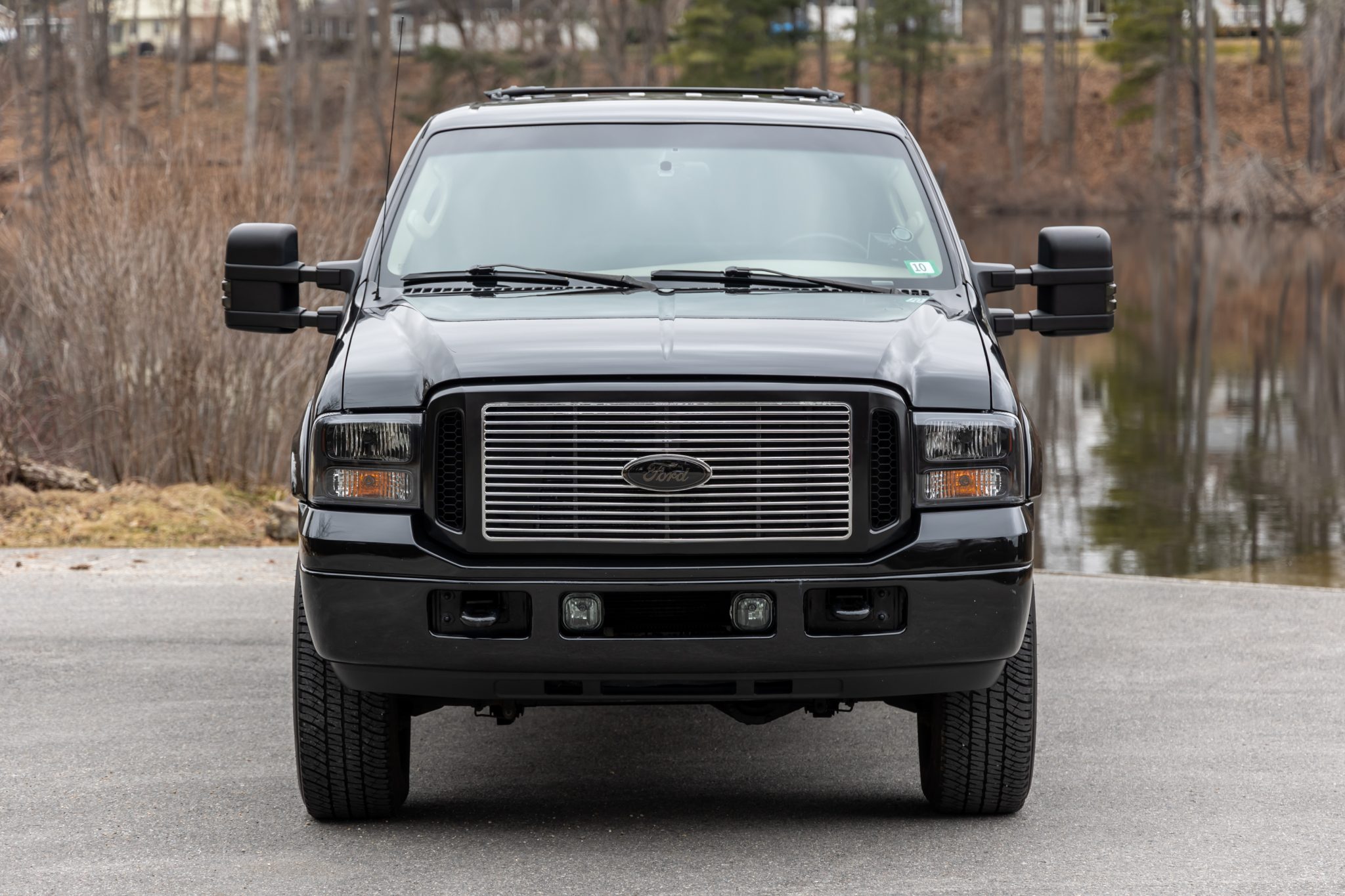 Modified 2005 Ford Excursion Limited Power Stroke 4×4