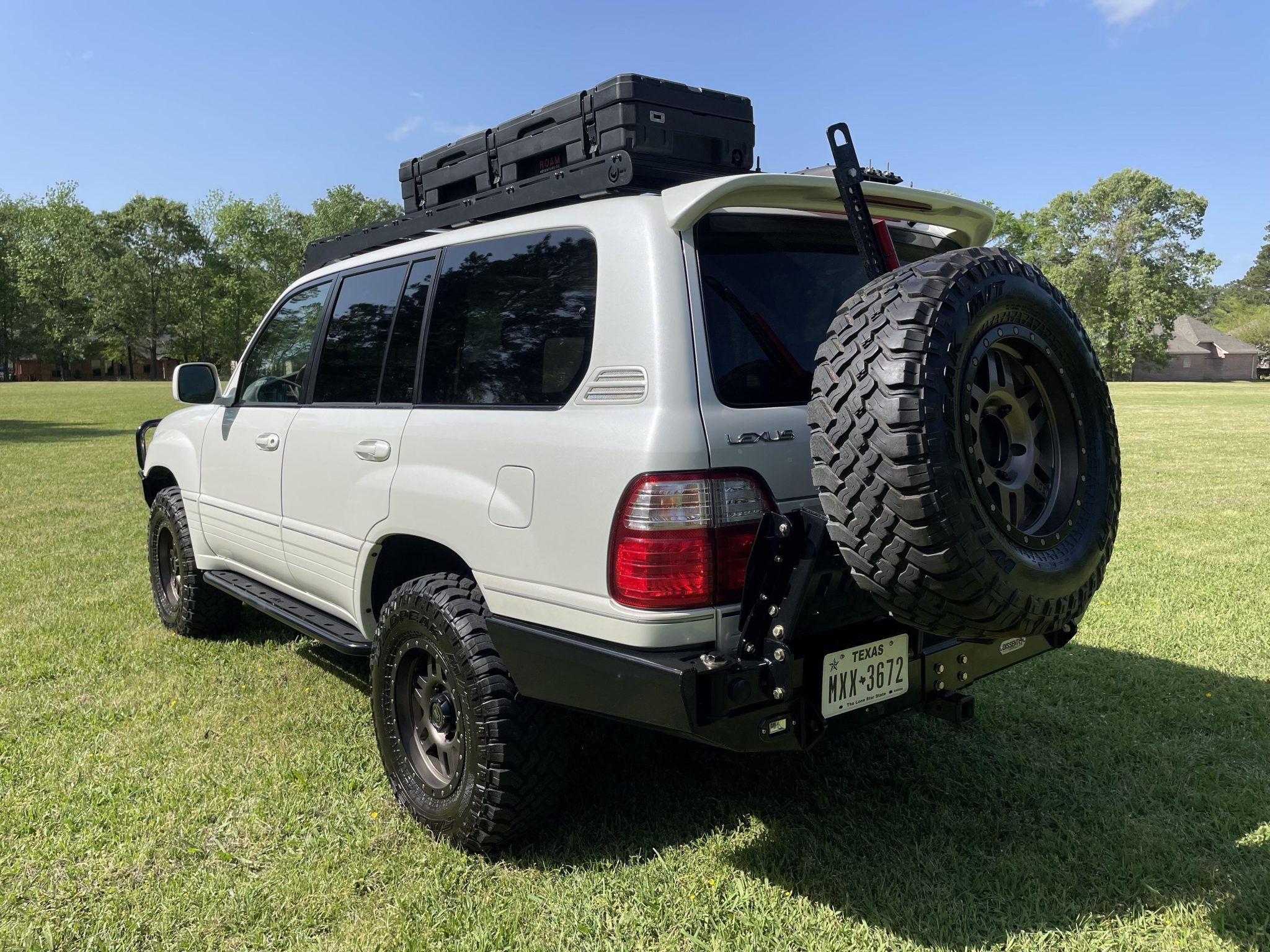 2004 Lexus LX470 by KadeNichs