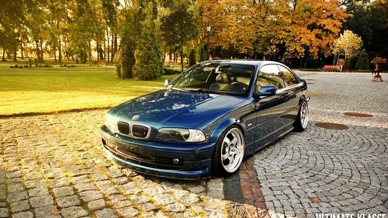 BMW 330Ci by Adam Tokarski