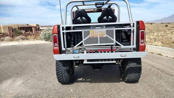1975 Ford Bronco by eatoledo