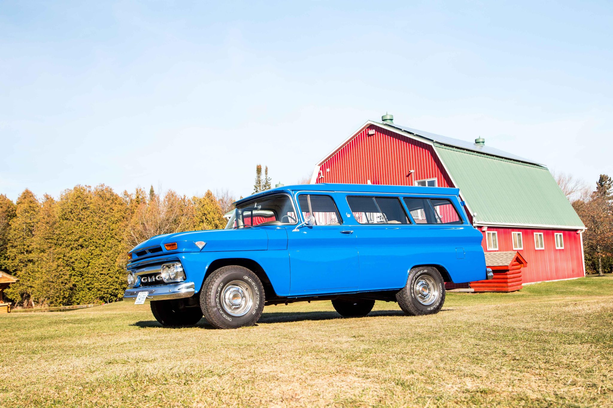 1962 GMC 1000 Custom Suburban by BadDogMods