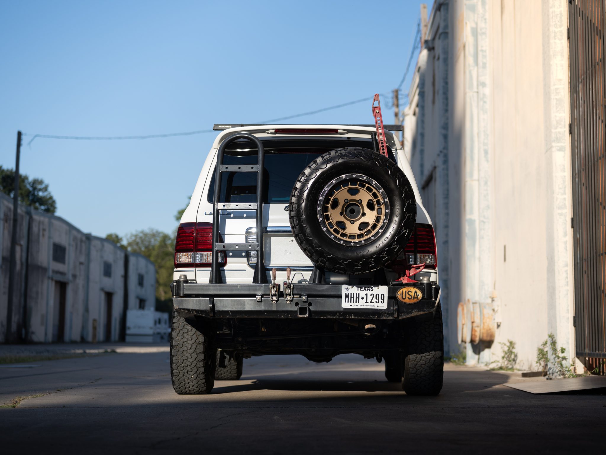 Modified 2006 Lexus LX470